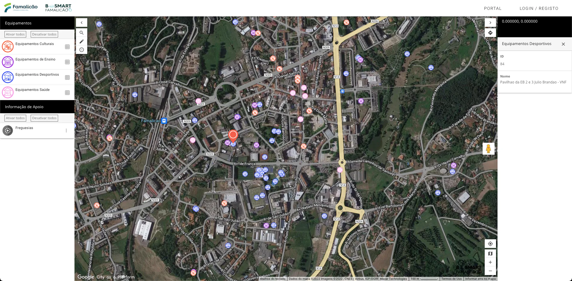Satellite map interface of Vila Nova de Famalicão showing cultural, educational, sports, and health facilities marked with icons.